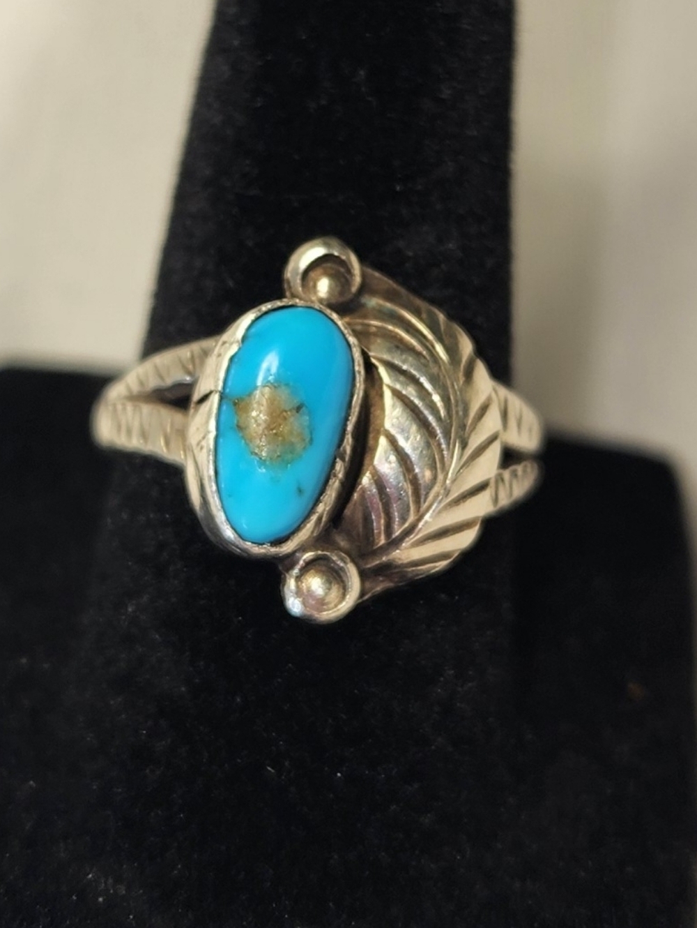 Vintage Zuni-style sterling silver Ring natural blue turquoise SZ 6 1/4